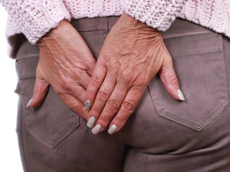 尾巴骨疼怎么办