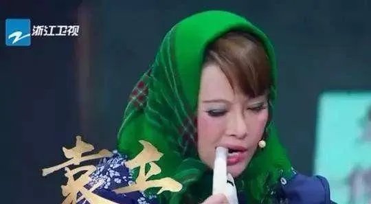 《演员的诞生》直播变重播，你怎么看？