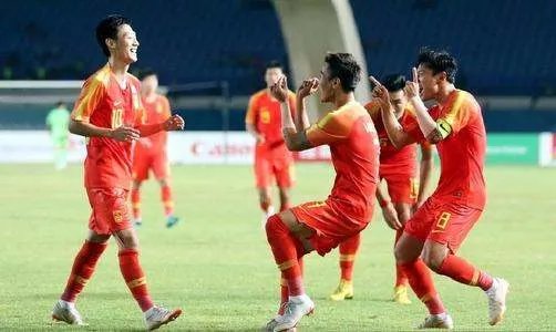 12强赛国足2-3惜败沙特，这场比赛到底输在了哪儿？