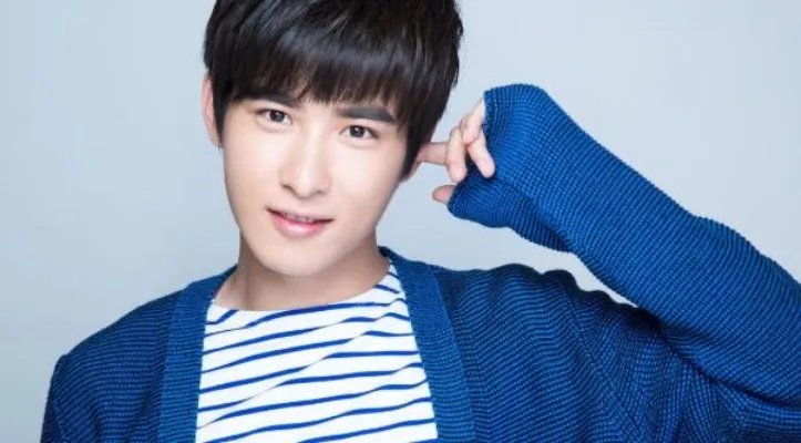 吴昊泽的女朋友是谁,吴昊泽真实身高