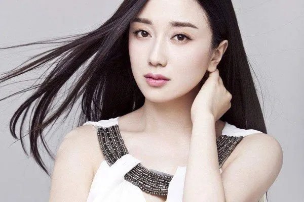 萨瑶瑶精忠梁红玉 欺骗大众写真居然有人买卖