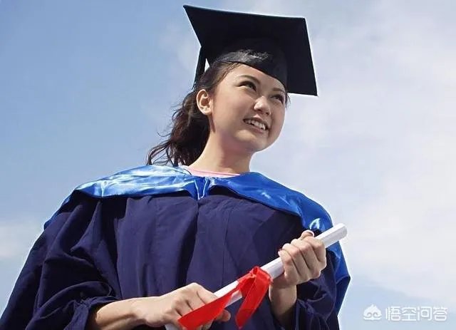 博士学历怕吓着男方，家长只敢说是硕士，这背后的原因是什么？