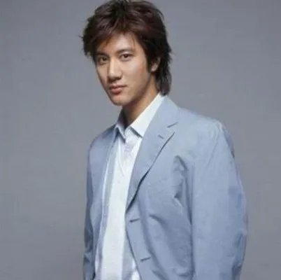 王力宏发型图片：沉稳帅气的王力宏发型偶像魅力尽显