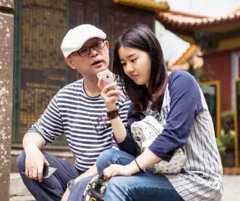 孟非曝女儿欲整容自己不会阻拦 《四大名助》出现奇葩整容女