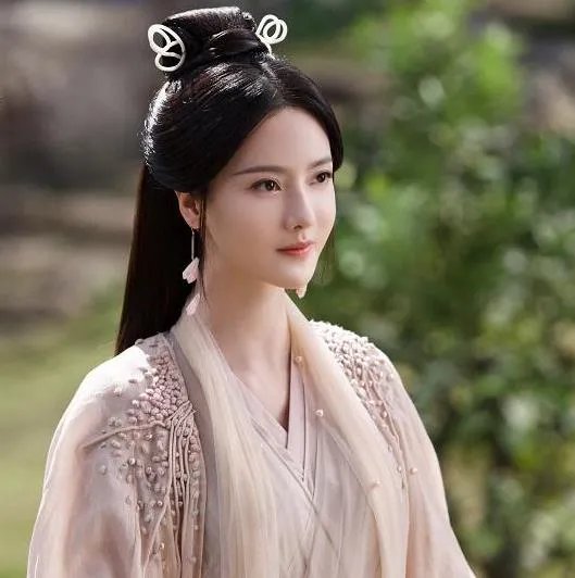 金瀚张芷溪怎么认识的:张芷溪个人资料图片