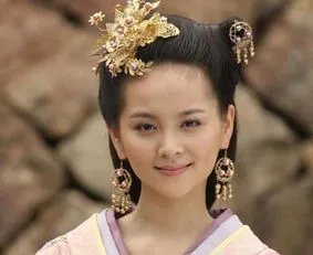 邓莎跟谁结婚了 唯一透露出的信息是富二代