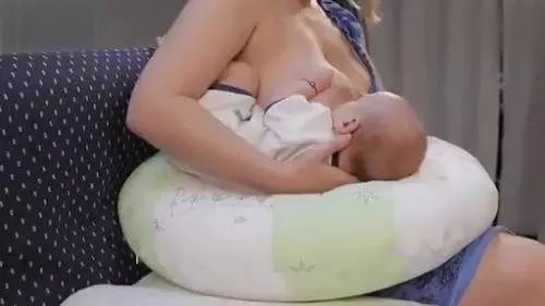 豪放喂奶照来袭，您还能hold住么？