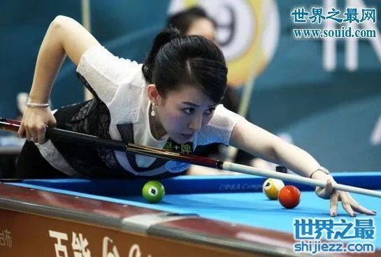 潘晓婷胸围凸点图片曝光,因D罩胸太大压球犯规