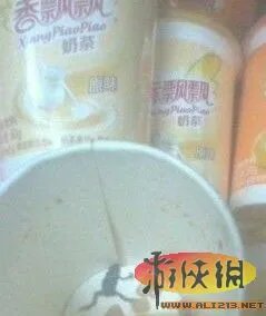 喝香飘飘奶茶喝出青蛙 厂家欲赔四箱了事被拒！