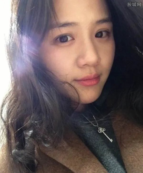 马思纯妈妈曝光 马思纯妈妈究竟是什么人