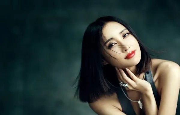 张歆艺怼营销号究竟是怎么回事？