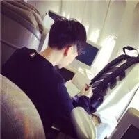 亲们，推荐几个男生头像吧！