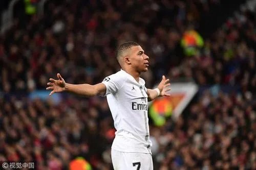 曼联战胜巴黎，你对这场比赛有何评价？