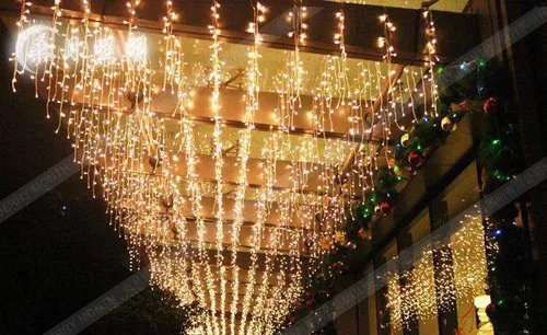 窗帘灯使用新方法 为家营造一个浪漫的氛围