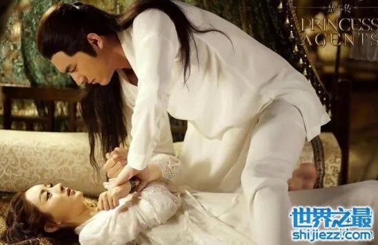 诸葛玥楚乔怀孕那段原文，楚乔为诸葛玥生下两儿一女 