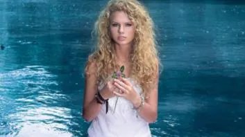 泰勒斯威夫特的歌为什么听不了:泰勒斯威夫特多有钱